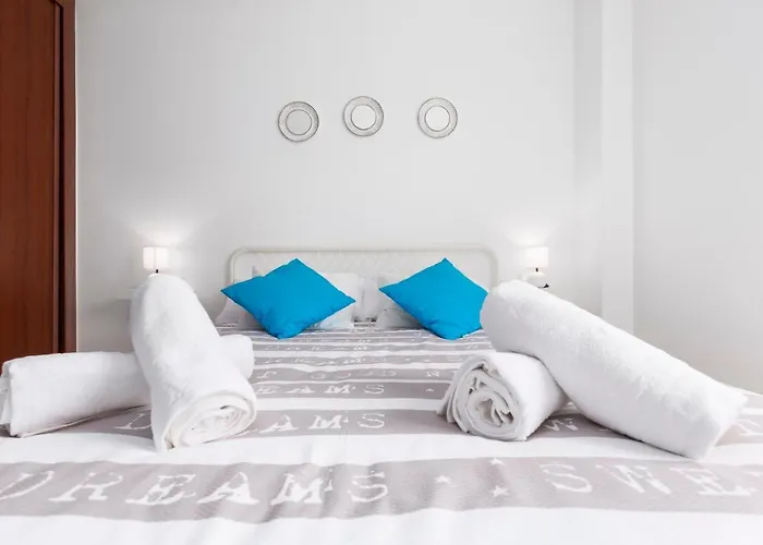 Home2book Vistas Corralejo, Amazing Terrace Appartement *